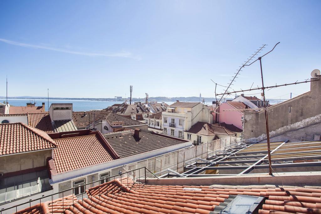 Lovelystay - Cais Apartment River View Lisbon Exterior photo