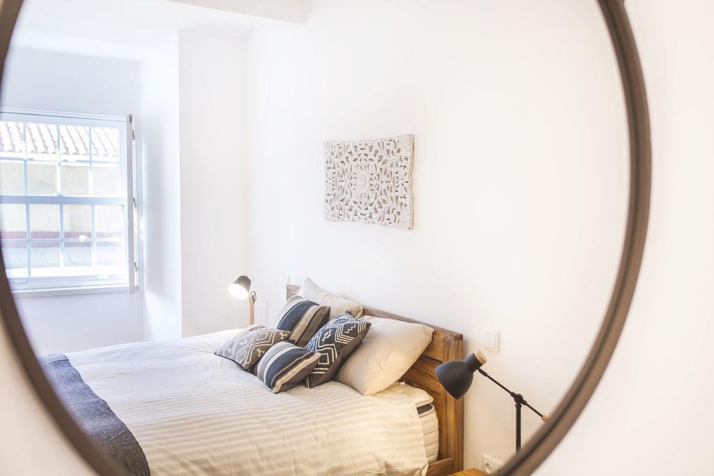 Lovelystay - Cais Apartment River View Lisbon Exterior photo