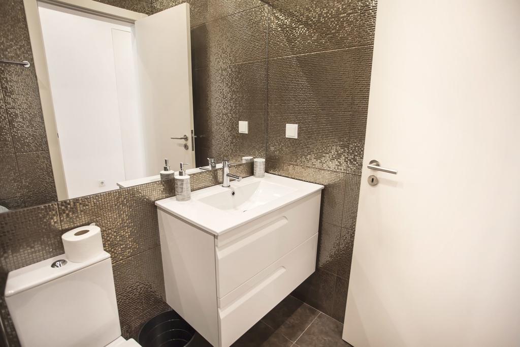 Lovelystay - Cais Apartment River View Lisbon Exterior photo